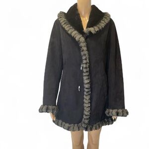 Jones New York Black Coat with Faux Fur Trim size M
